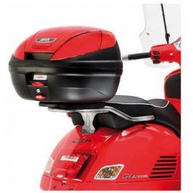 Modern Vespa : Top box or not (undecided)