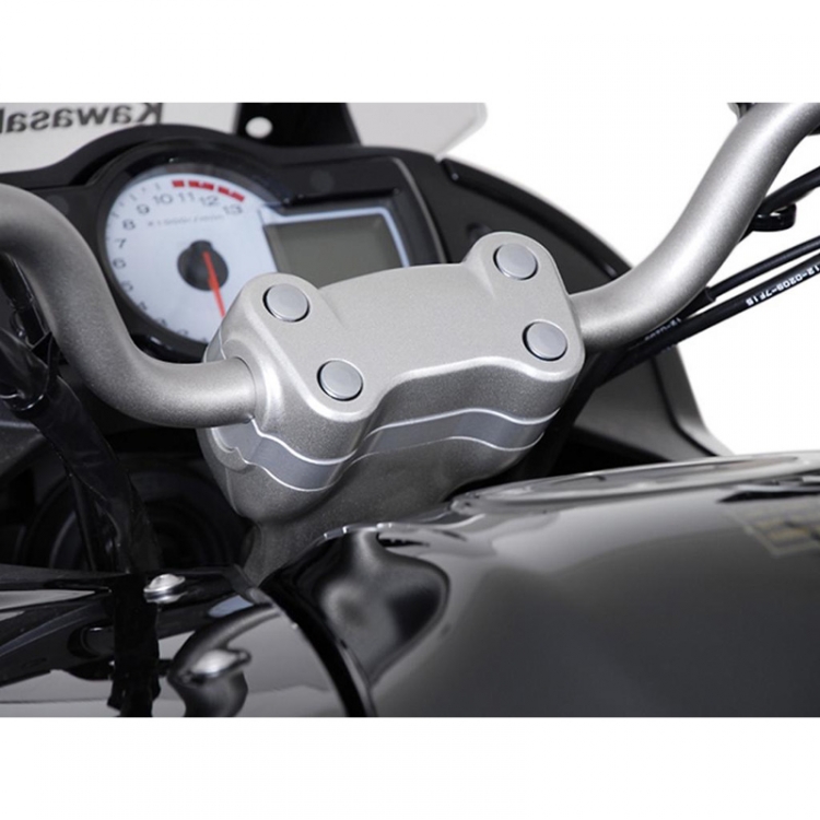 versys 650 handlebar risers