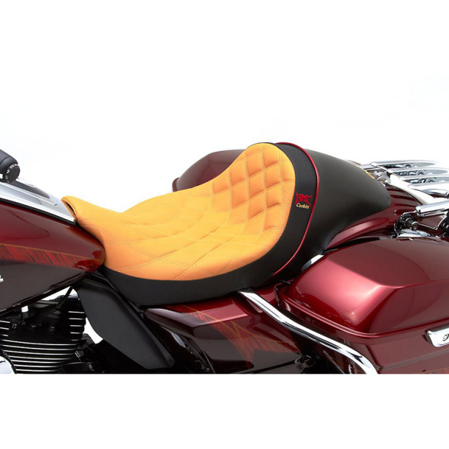 Harley-Davidson FLH シート タンデム corbin - 外国オートバイ用パーツ