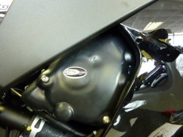 view R&G ECC0034BK Right Oil Pump Engine Cover for Yamaha YZF-R6 (2006-2012)