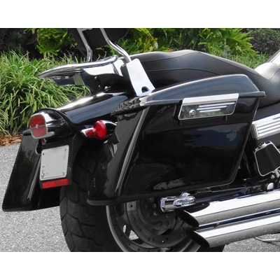 TKY Quick Release Hard Saddlebags, 25 Liter for Harley-Davidson Fat Bob/  Wide Glide | Accessories International